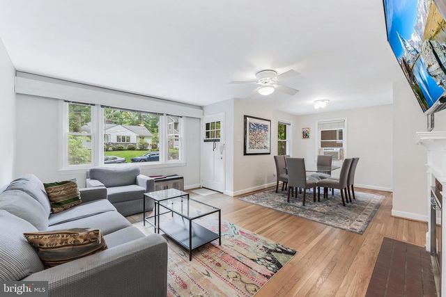 110 LYNNMOOR DR, Silver Spring, MD 20901
