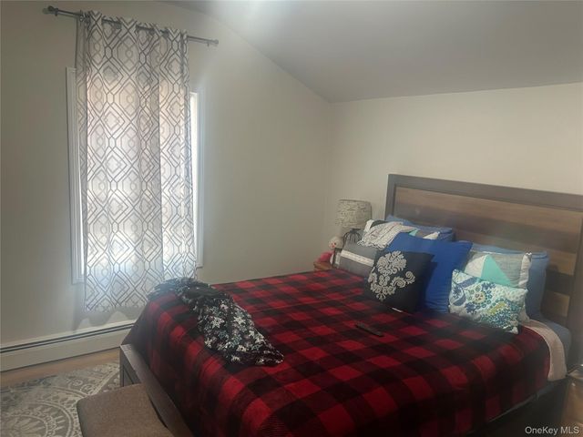 93 Lake Drive, Lake Peekskill, NY 10537