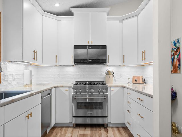 1154 Hemingway Lane, Traverse City, MI 49686