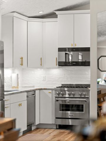 1154 Hemingway Lane, Traverse City, MI 49686