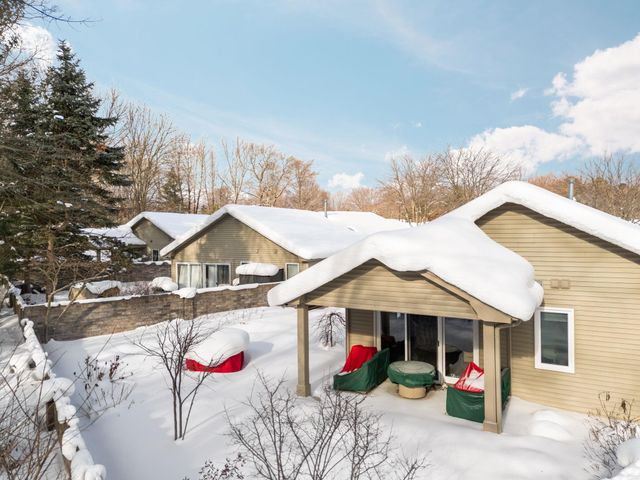 1154 Hemingway Lane, Traverse City, MI 49686