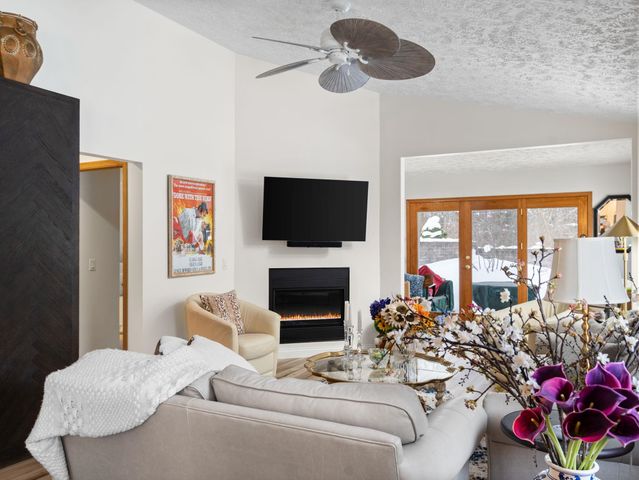 1154 Hemingway Lane, Traverse City, MI 49686