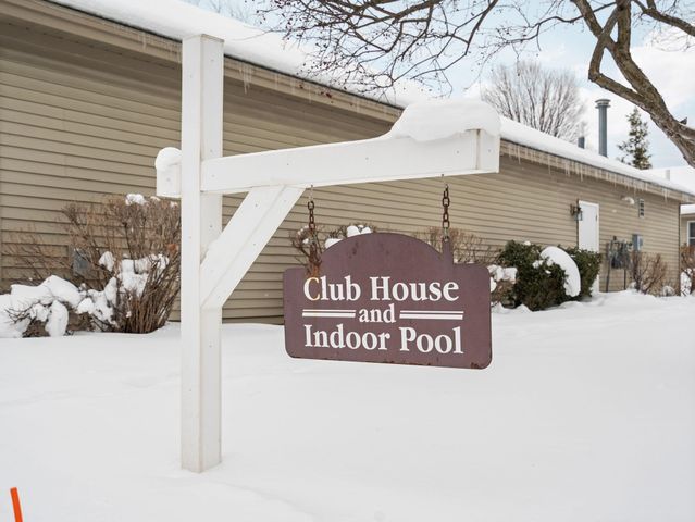 1154 Hemingway Lane, Traverse City, MI 49686