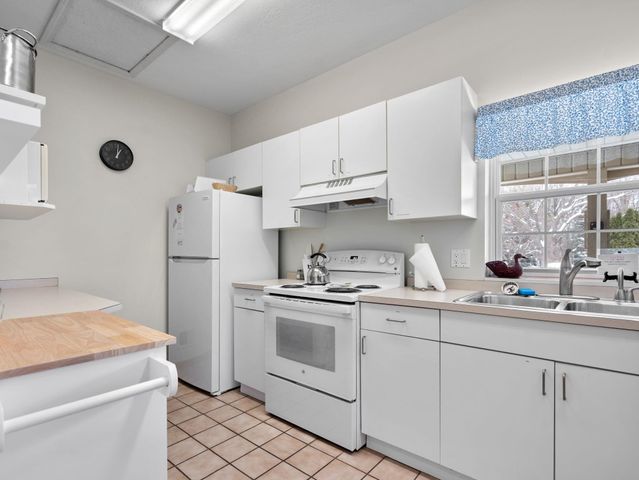 1154 Hemingway Lane, Traverse City, MI 49686