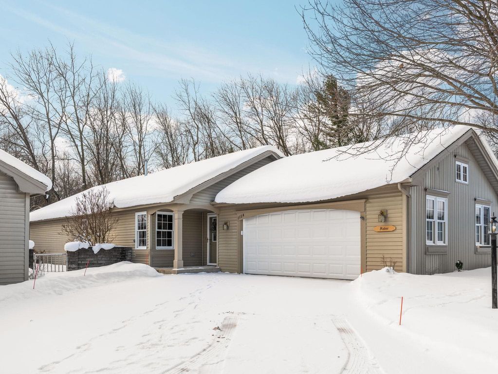 1154 Hemingway Lane, Traverse City, MI 49686