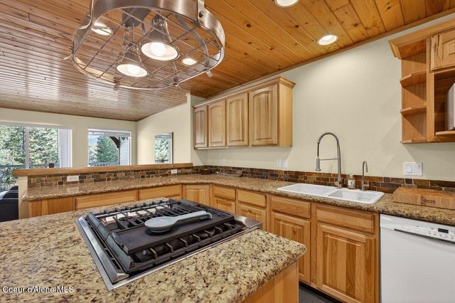 33885 N Moonbeam CT, Bayview, ID 83803