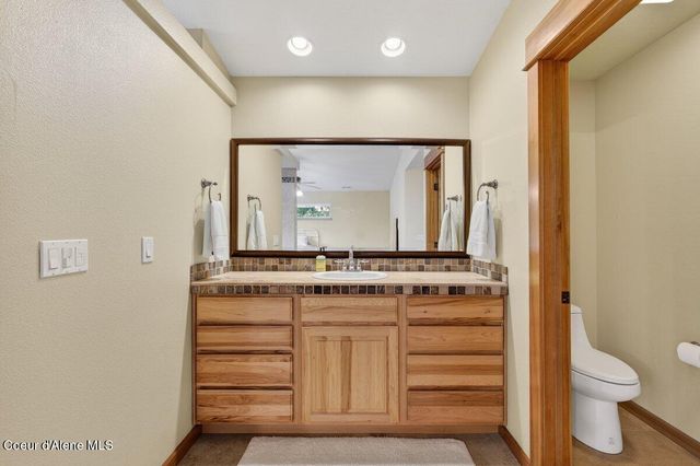 33885 N Moonbeam CT, Bayview, ID 83803