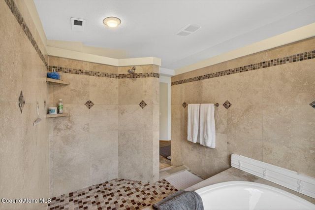 33885 N Moonbeam CT, Bayview, ID 83803