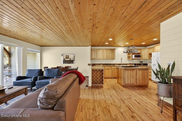 33885 N Moonbeam CT, Bayview, ID 83803