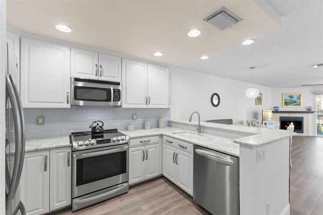 343 MADEIRA CIRCLE, St Petersburg, FL 33715