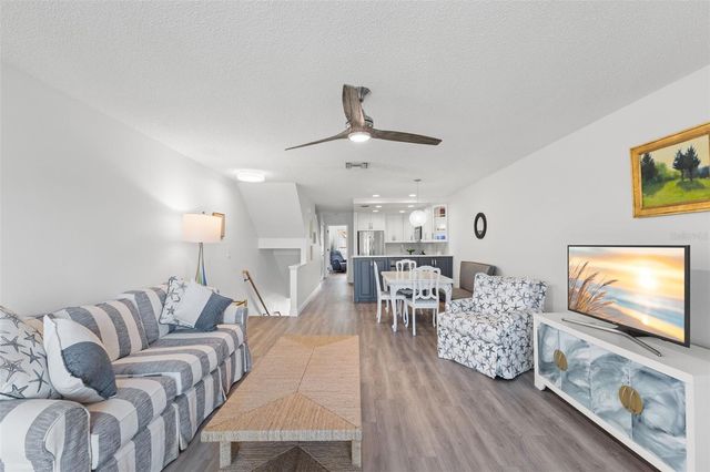 343 MADEIRA CIRCLE, St Petersburg, FL 33715