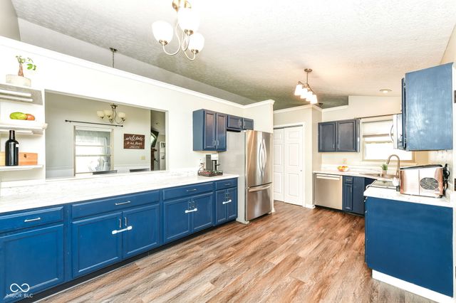 6896 Cherry Laurel Lane, Fishers, IN 46038