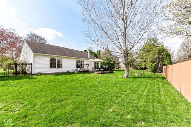 6896 Cherry Laurel Lane, Fishers, IN 46038