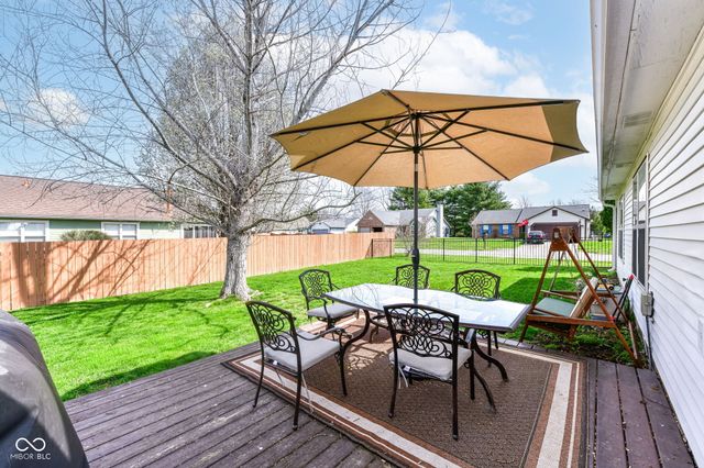 6896 Cherry Laurel Lane, Fishers, IN 46038