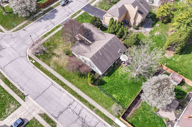 6896 Cherry Laurel Lane, Fishers, IN 46038