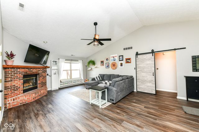 6896 Cherry Laurel Lane, Fishers, IN 46038