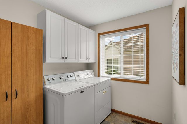 18677 Kalmar Trail, Lakeville, MN 55044