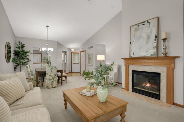 18677 Kalmar Trail, Lakeville, MN 55044