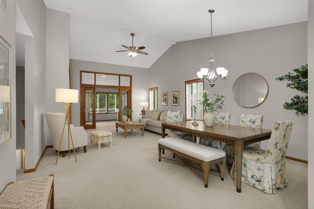 18677 Kalmar Trail, Lakeville, MN 55044