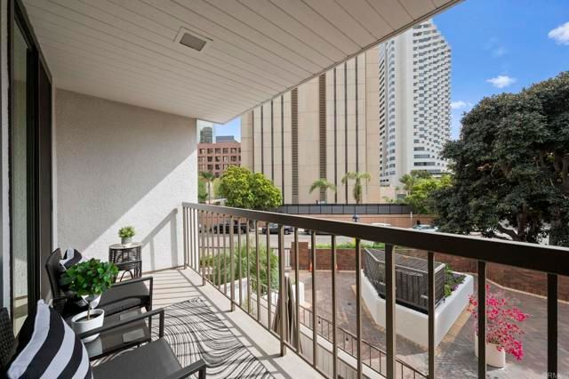 850 State Street 220, San Diego, CA 92101