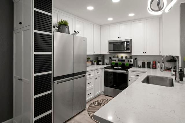 850 State Street 220, San Diego, CA 92101