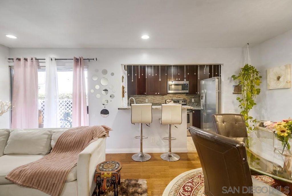 8015 CAMINITO DE PIZZA #B, San Diego, CA 92108 — photo 4