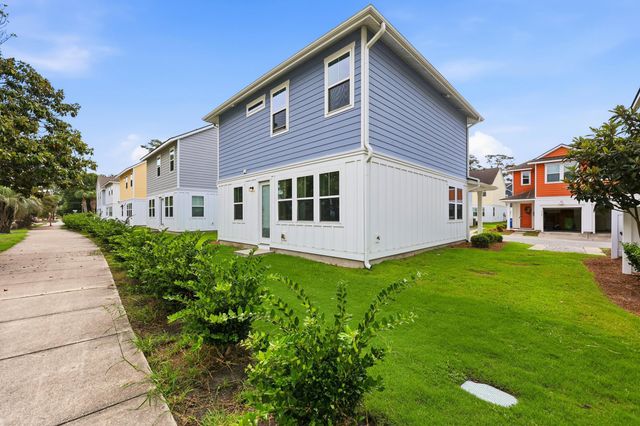 4729 Seclusion Ln., Myrtle Beach, SC 29577