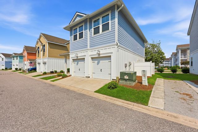 4729 Seclusion Ln., Myrtle Beach, SC 29577