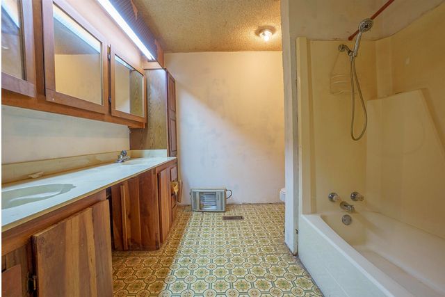 8210 HWY 57 HWY, Rossville, TN 38066