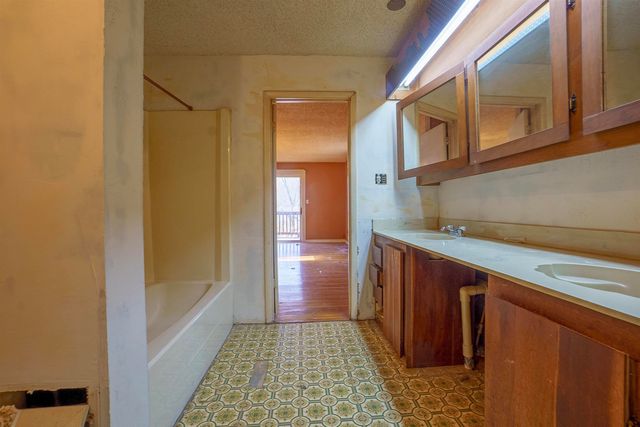 8210 HWY 57 HWY, Rossville, TN 38066