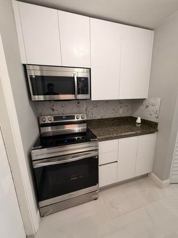 968 W 9TH Street A1, Riviera Beach, FL 33404