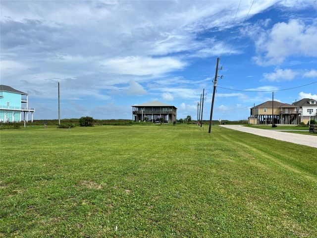 714 Salt Cedar Lane, Port Bolivar, TX 77650