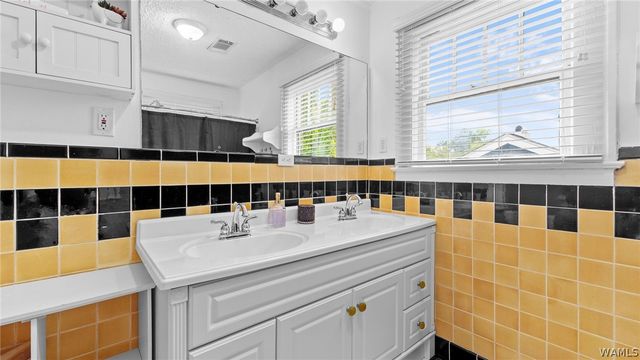11 Audubon, Tuscaloosa, AL 35401