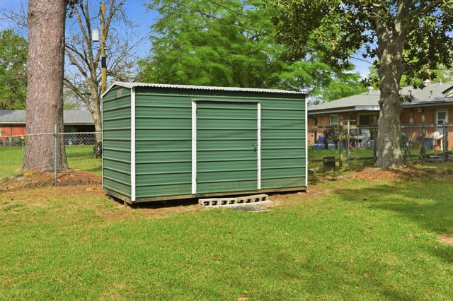 1129 Cloverdale Drive, Shreveport, LA 71118