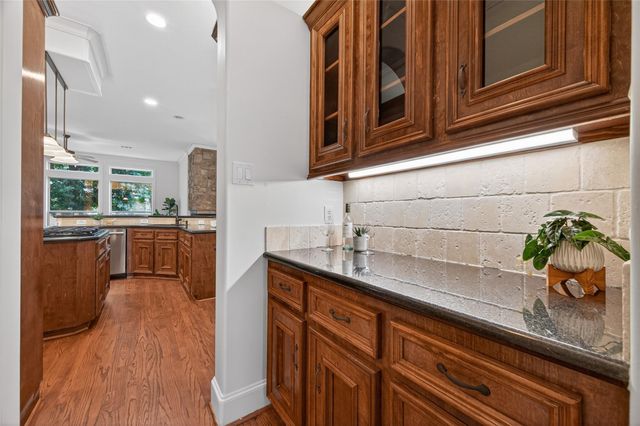 4711 Welford Drive, Bellaire, TX 77401