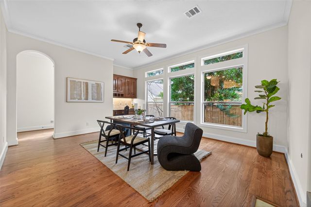 4711 Welford Drive, Bellaire, TX 77401