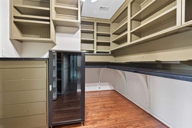 4711 Welford Drive, Bellaire, TX 77401