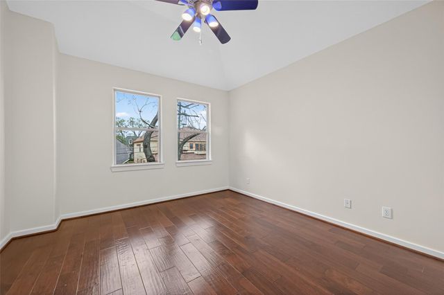 4711 Welford Drive, Bellaire, TX 77401