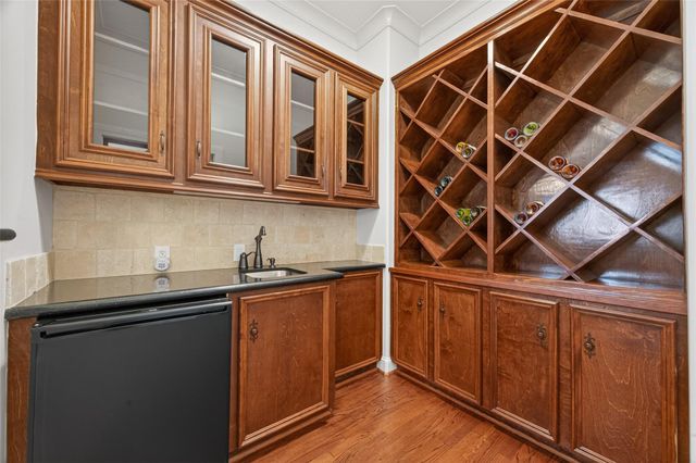 4711 Welford Drive, Bellaire, TX 77401