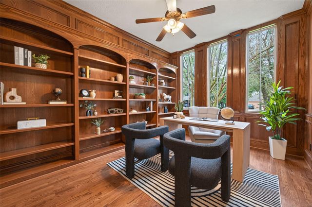 4711 Welford Drive, Bellaire, TX 77401