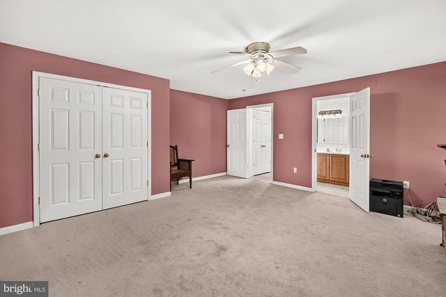 9209 OAK TREE CIR, Frederick, MD 21701