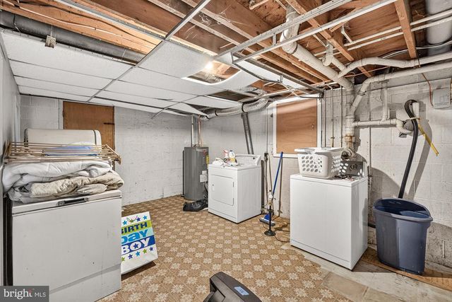 9209 OAK TREE CIR, Frederick, MD 21701