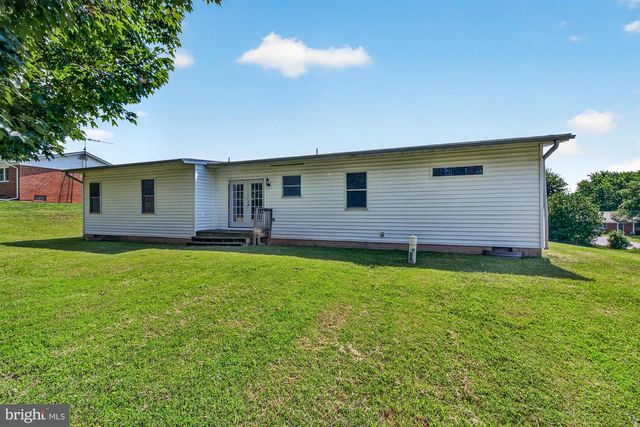 9209 OAK TREE CIR, Frederick, MD 21701