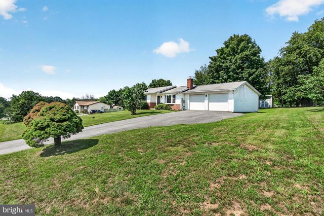 9209 OAK TREE CIR, Frederick, MD 21701