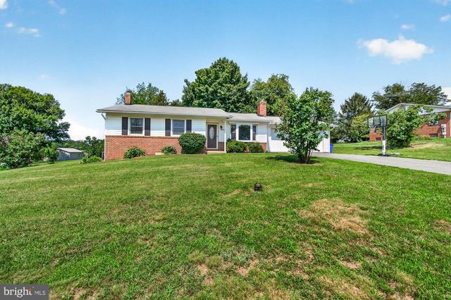 9209 OAK TREE CIR, Frederick, MD 21701
