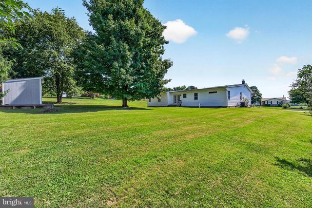 9209 OAK TREE CIR, Frederick, MD 21701