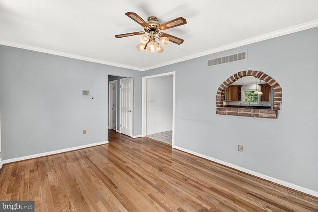 9209 OAK TREE CIR, Frederick, MD 21701