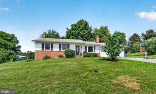 9209 OAK TREE CIR, Frederick, MD 21701