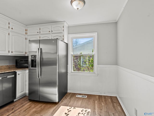 327 Pawnee Trail SE, Huntsville, AL 35803