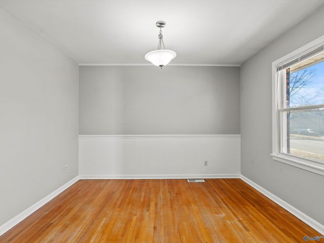 327 Pawnee Trail SE, Huntsville, AL 35803